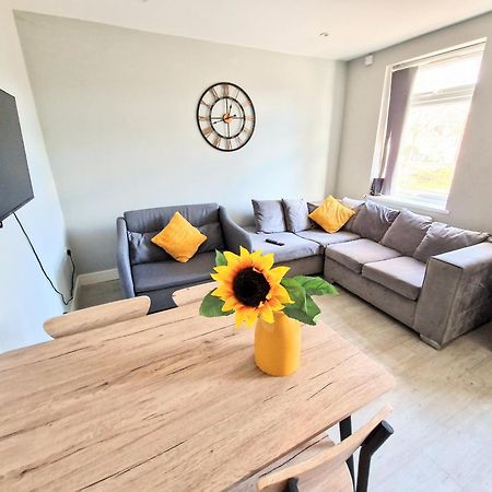 Central Reading Modern 3Br Flat - Walk To Station And High Street エクステリア 写真