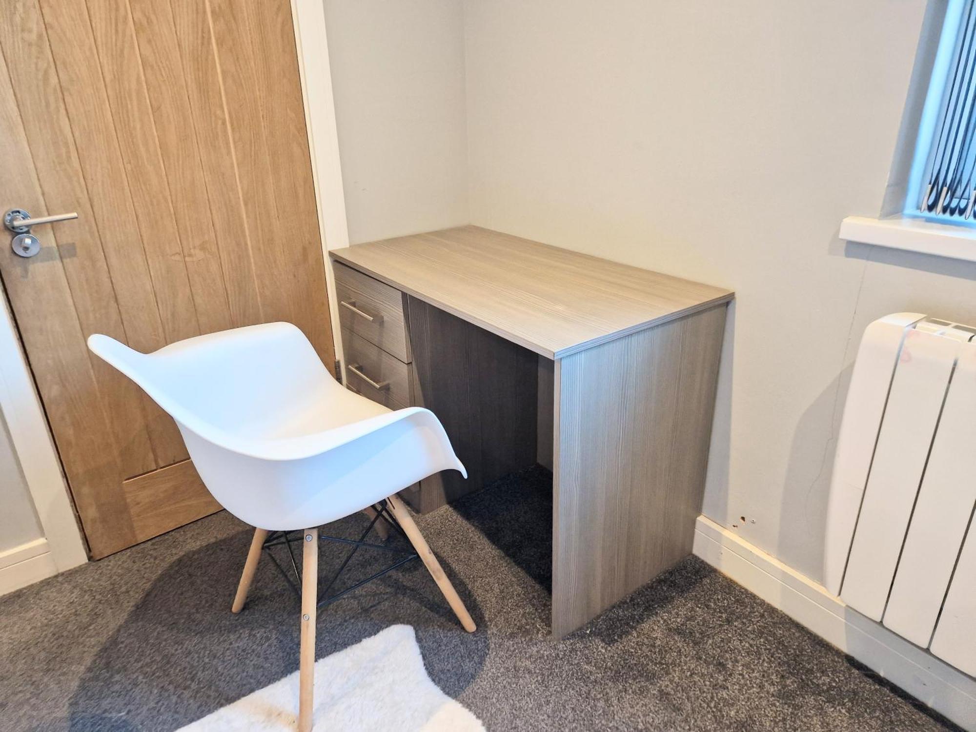 Central Reading Modern 3Br Flat - Walk To Station And High Street エクステリア 写真